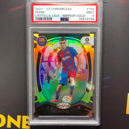 Pedri - 2021-22 Chronicles certified La Liga - Mirror Gold PSA 9